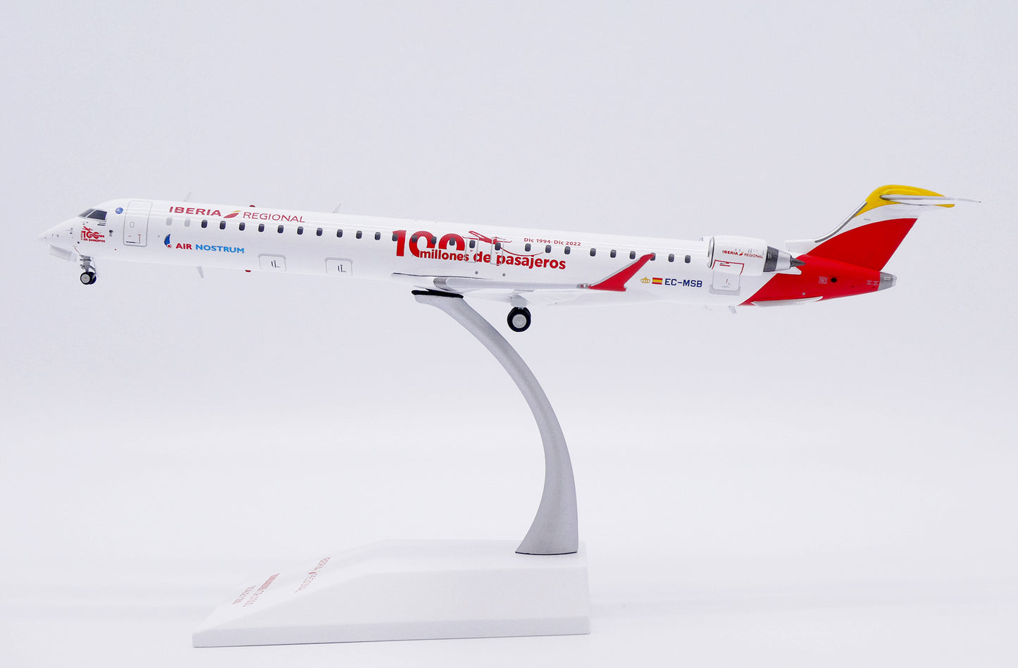 JC WINGS CRJ-1000 IBERIA REGIONAL (AIR NOSTRUM) "100 MILLONES DE PASAJEROS" REG: EC-MSB