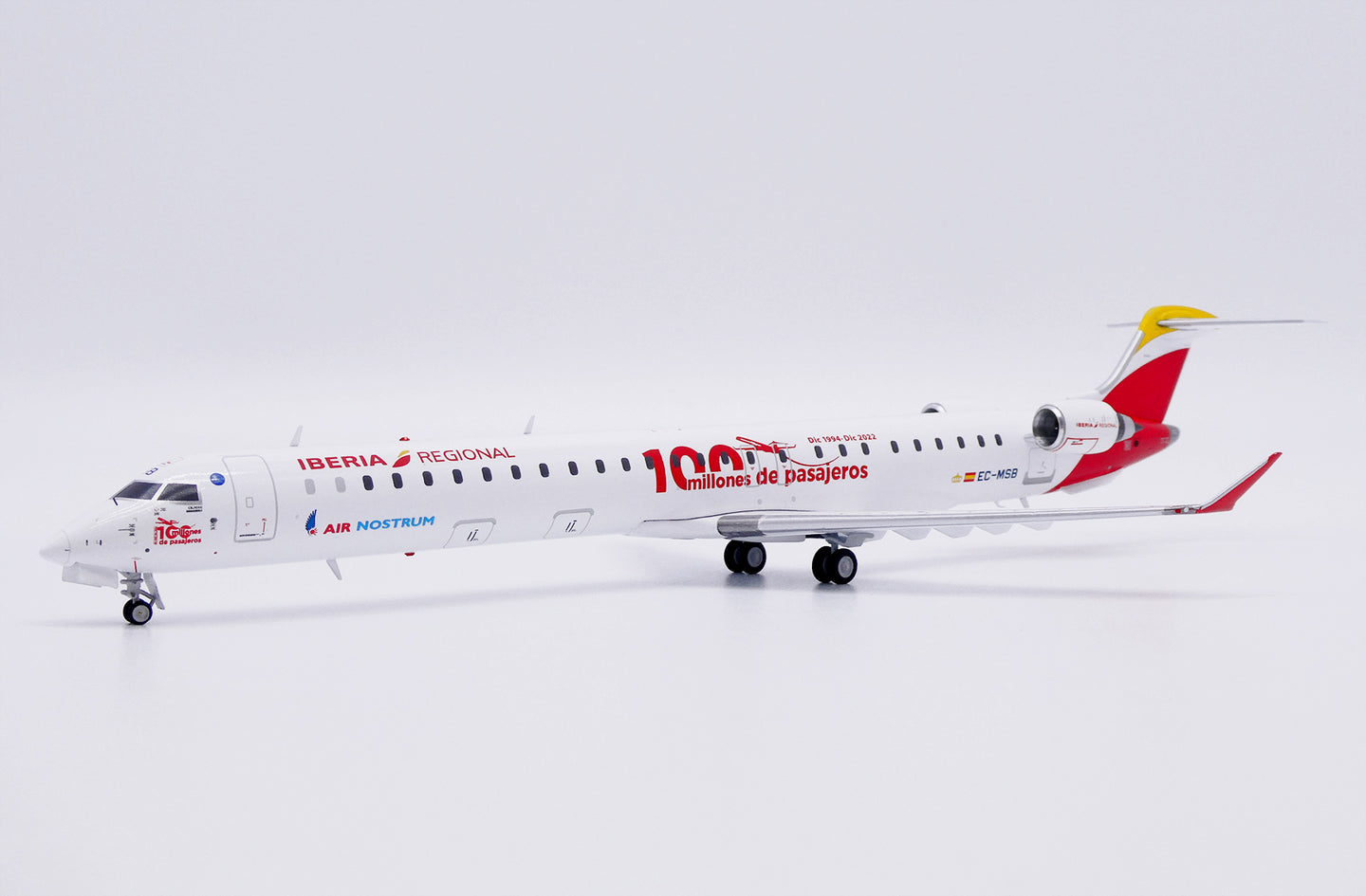 JC WINGS CRJ-1000 IBERIA REGIONAL (AIR NOSTRUM) "100 MILLONES DE PASAJEROS" REG: EC-MSB