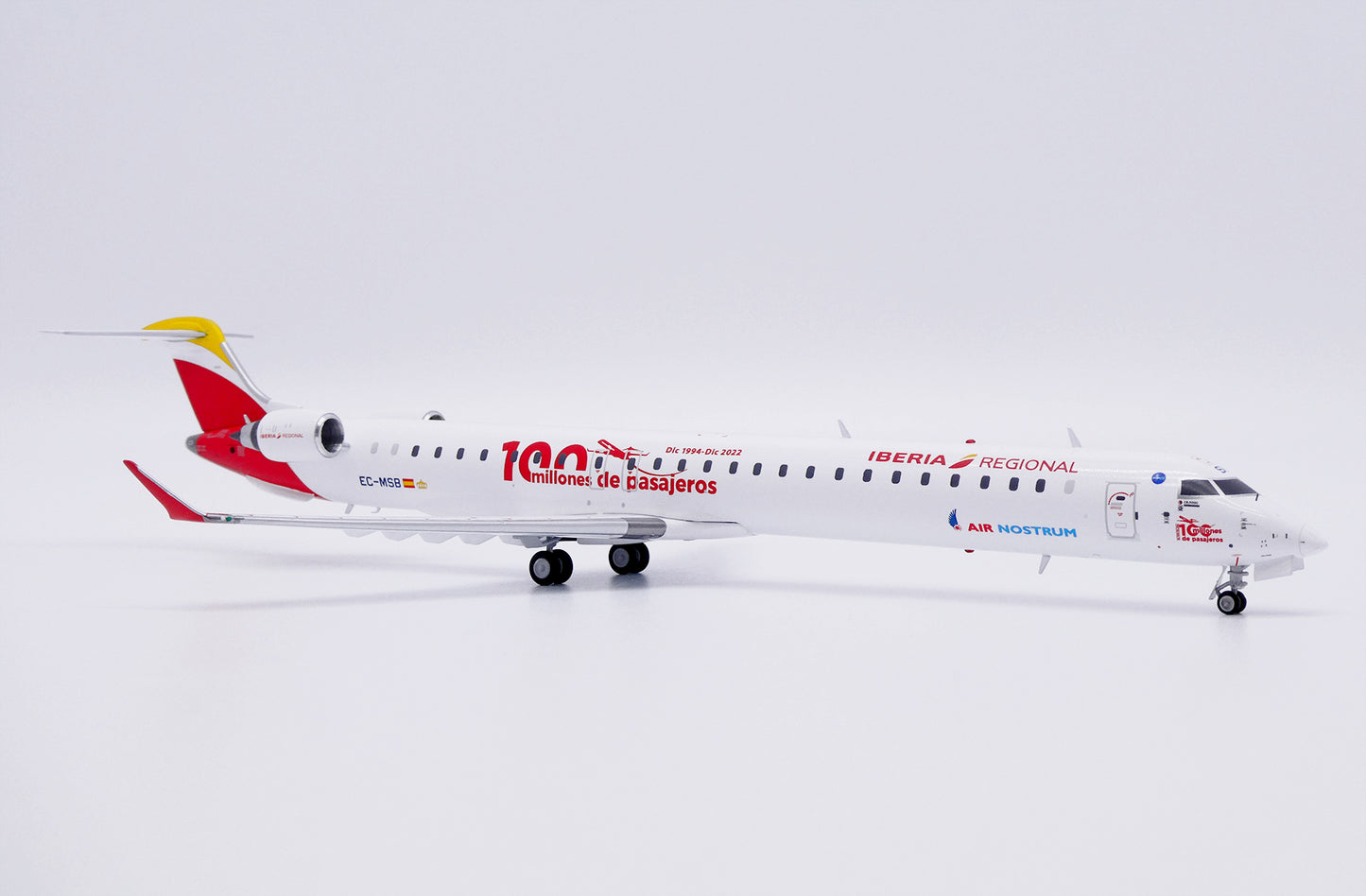 JC WINGS CRJ-1000 IBERIA REGIONAL (AIR NOSTRUM) "100 MILLONES DE PASAJEROS" REG: EC-MSB