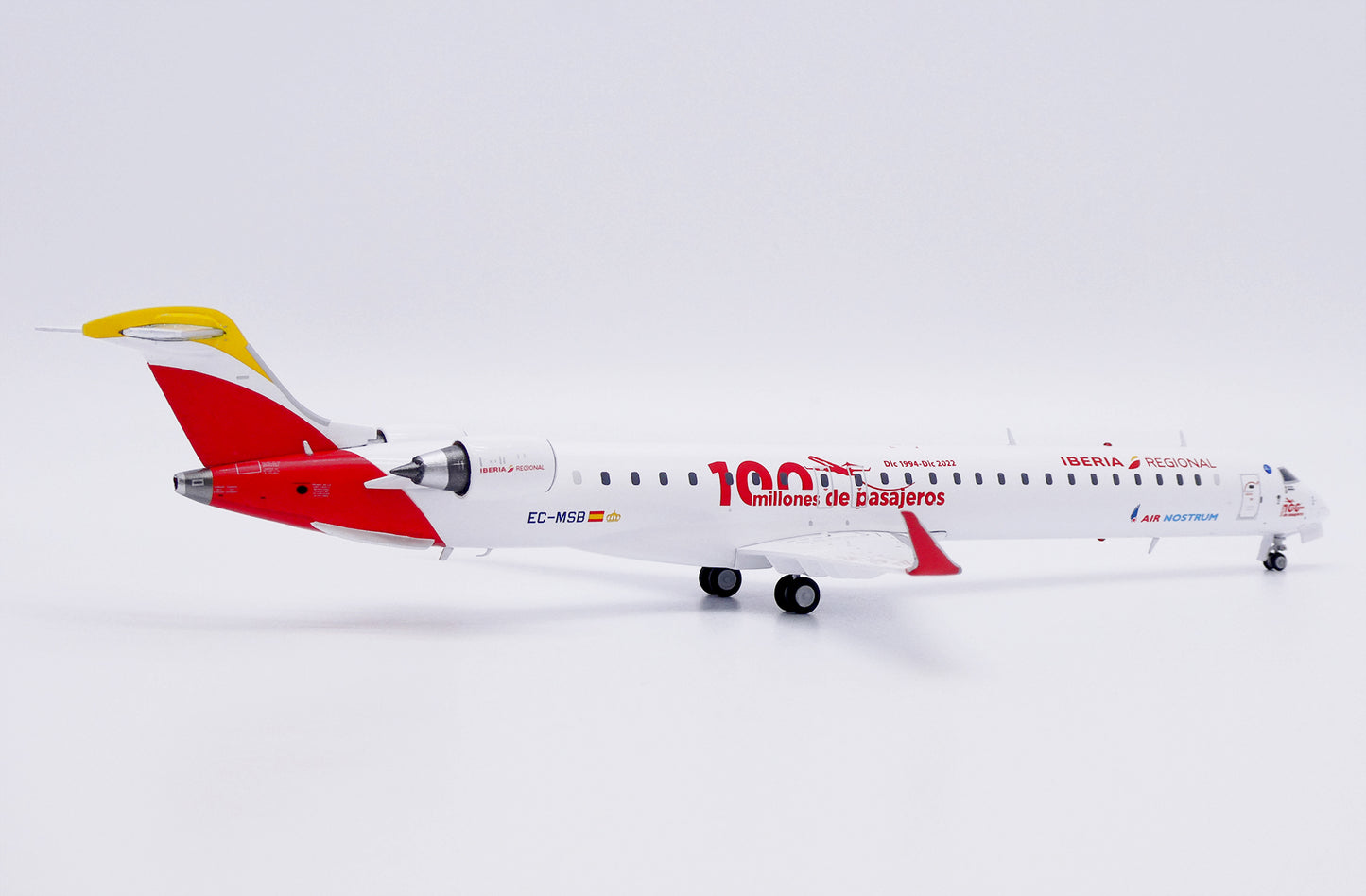 JC WINGS CRJ-1000 IBERIA REGIONAL (AIR NOSTRUM) "100 MILLONES DE PASAJEROS" REG: EC-MSB