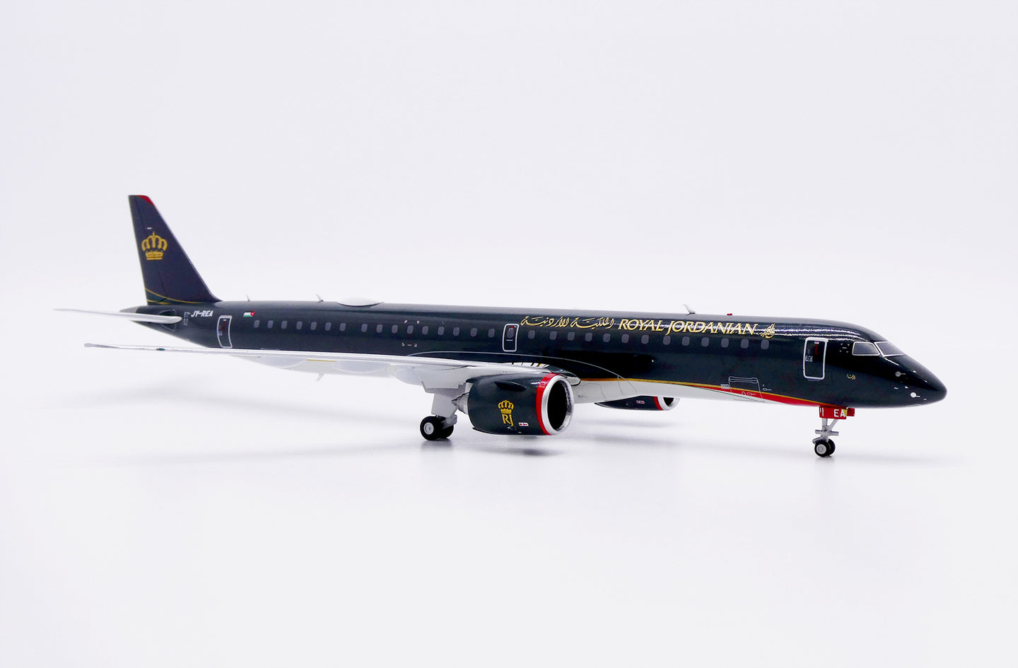 JC WINGS ERJ-190-400STD ROYAL JORDANIAN REG: JY-REA