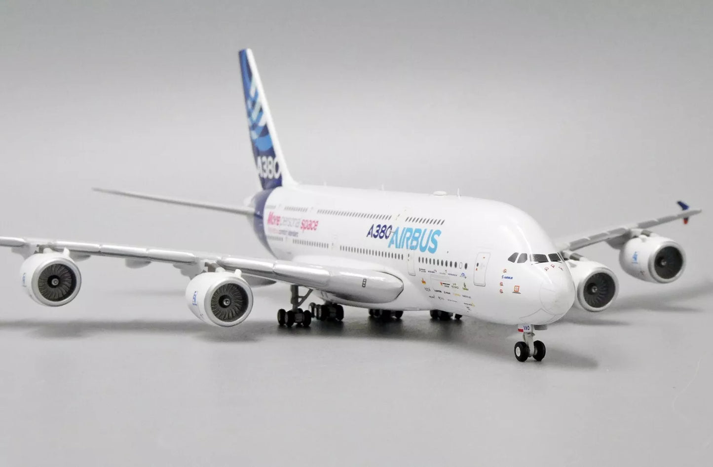 JC WINGS A380 AIRBUS INDUSTRIE "MORE PERSONAL SPACE" REG: F-WWDD
