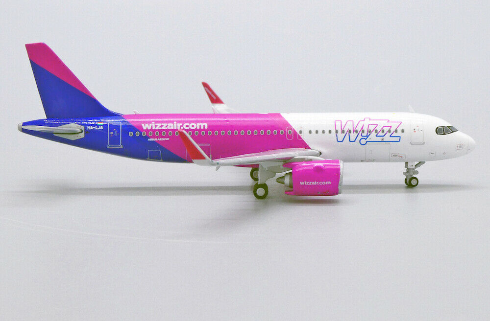 JC WINGS A320NEO WIZZ AIR REG: HA-LJA