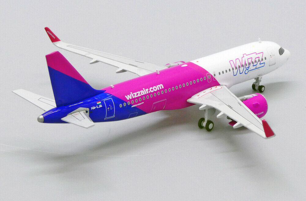 JC WINGS A320NEO WIZZ AIR REG: HA-LJA