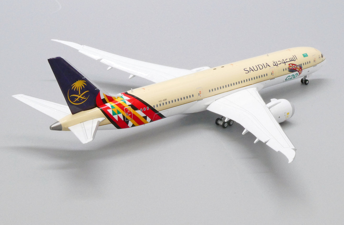 JC WINGS B787-9 SAUDI ARABIAN AIRLINES "G20 SAUDI ARABIA 2020" (FLAP DOWN) REG: HZ-ARF