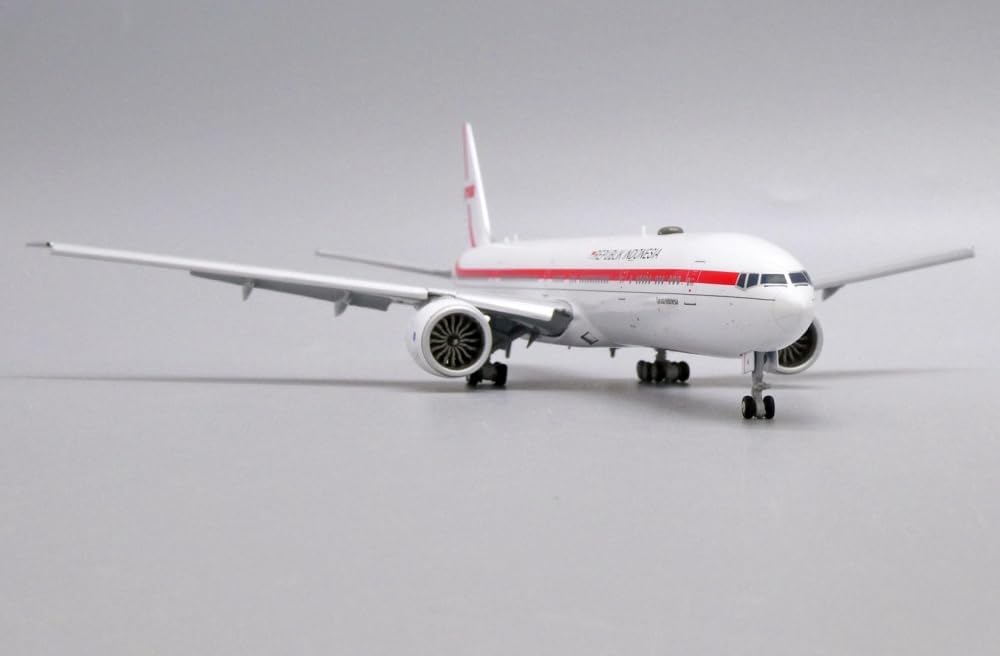 JCWINGS B777 GARUDA INDONESIA FLAP DOWN REG: PK-GIG