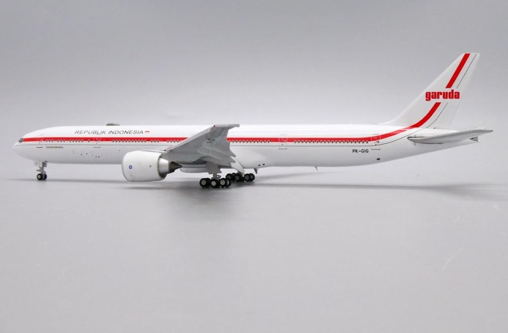 JCWINGS B777 GARUDA INDONESIA FLAP DOWN REG: PK-GIG