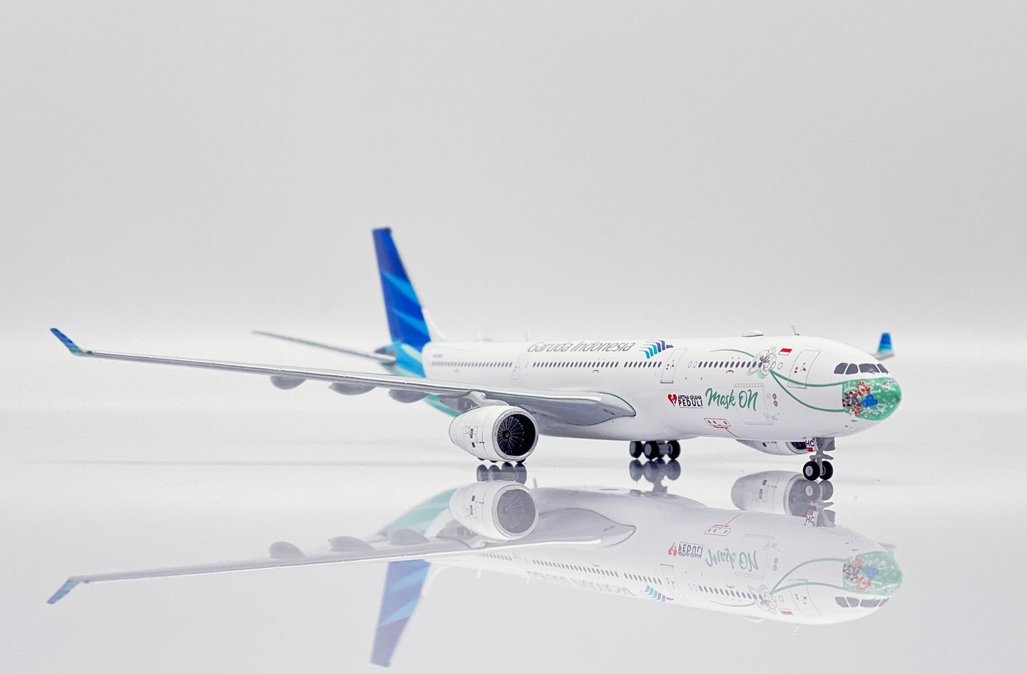 JC WINGS A330-300 GARUDA INDONESIA "MASK ON" REG: PK-GHC