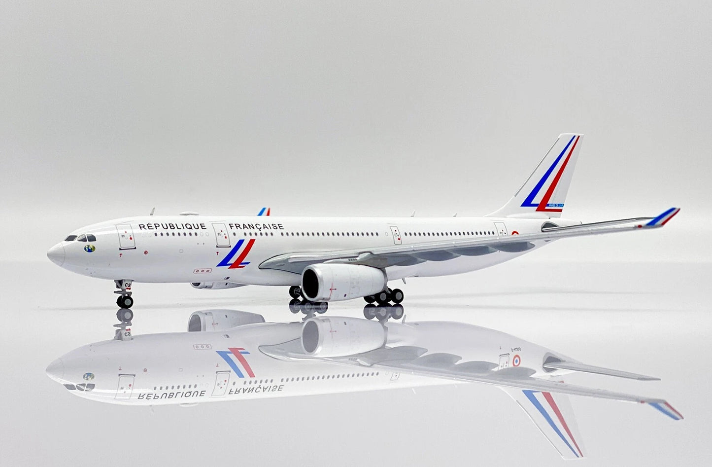 JCWINGS A330-200 FRENCH AIR FORCE REG: F-UJCS