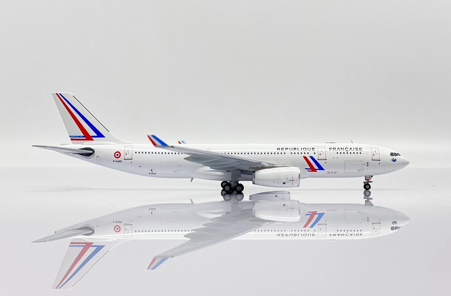 JCWINGS A330-200 FRENCH AIR FORCE REG: F-UJCS
