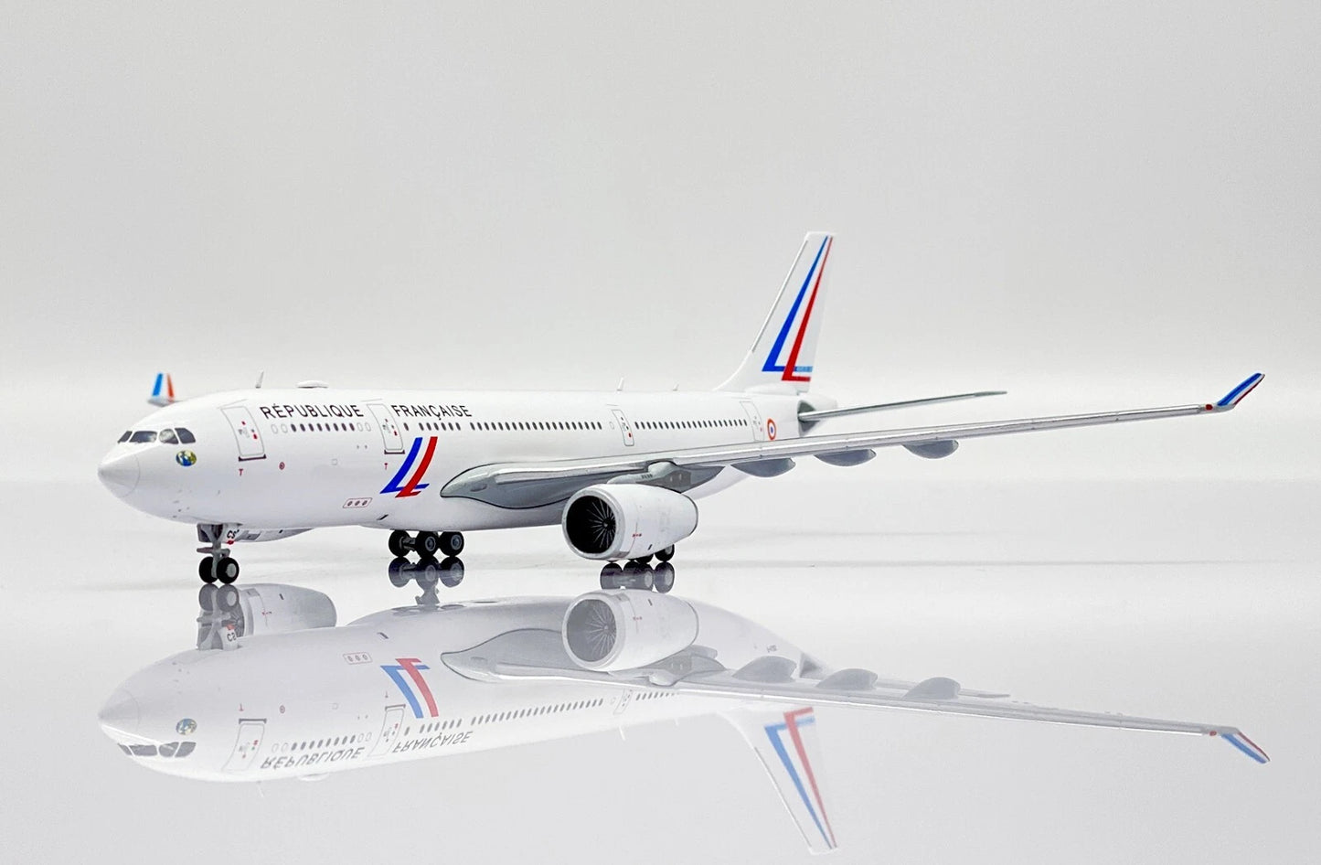 JCWINGS A330-200 FRENCH AIR FORCE REG: F-UJCS