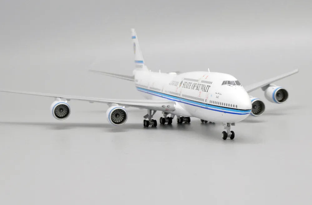 JC WINGS LH4227 1/400 B747-8(BBJ) KUWAIT GOVERNMENT REG: 9K-GAA