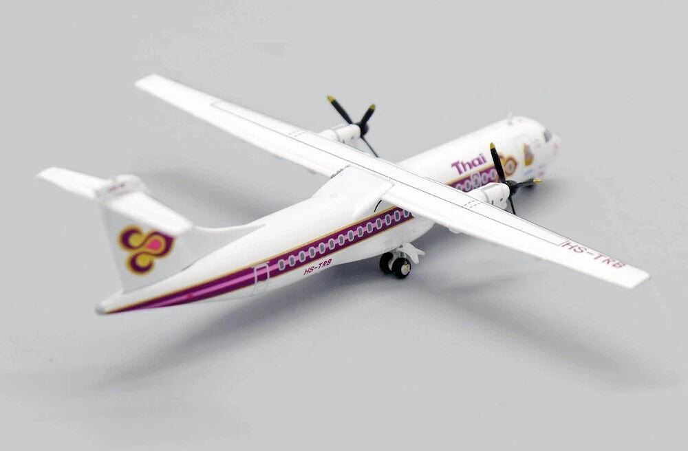 JCWINGS ATR 72-200 THAI AIRWAYS REG: HS-TRB