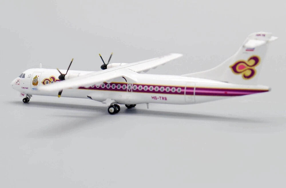 JCWINGS ATR 72-200 THAI AIRWAYS REG: HS-TRB