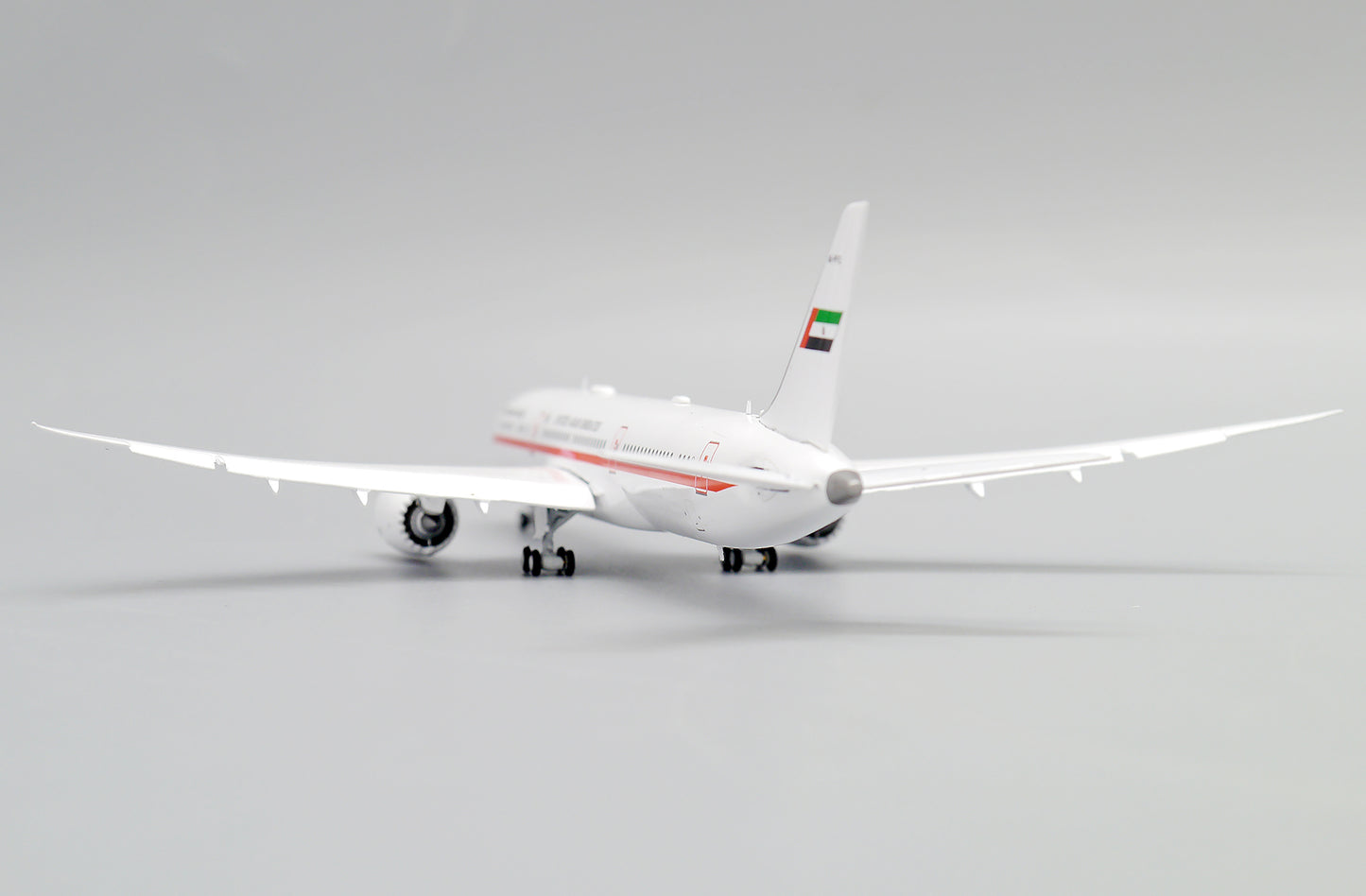 JC WINGS B787-9 UAE ABU DHABI (FLAPS DOWN) REG: A6-PFE