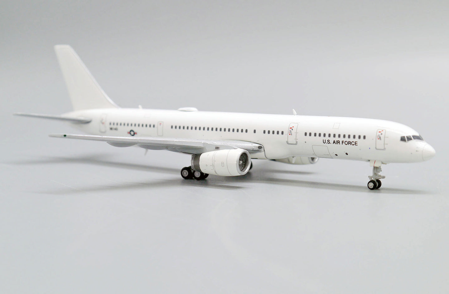 JC WINGS BOEING C-32B USAF REG: 99-6143