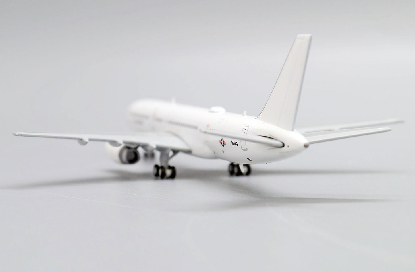 JC WINGS BOEING C-32B USAF REG: 99-6143
