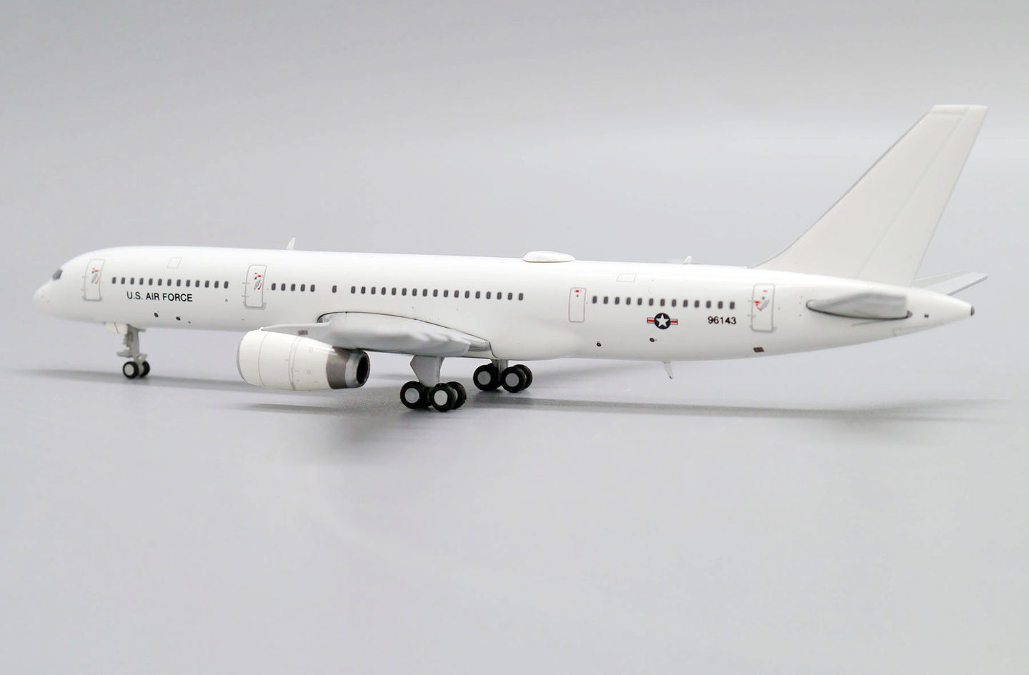 JC WINGS BOEING C-32B USAF REG: 99-6143