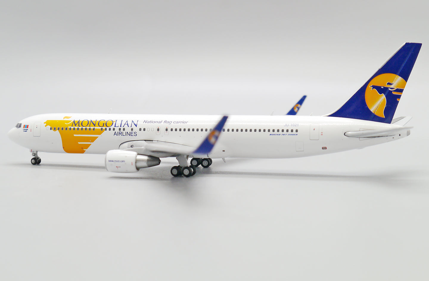 JC WINGS B767 MIAT MONGOLIAN AIRLINES REG: JU-1021