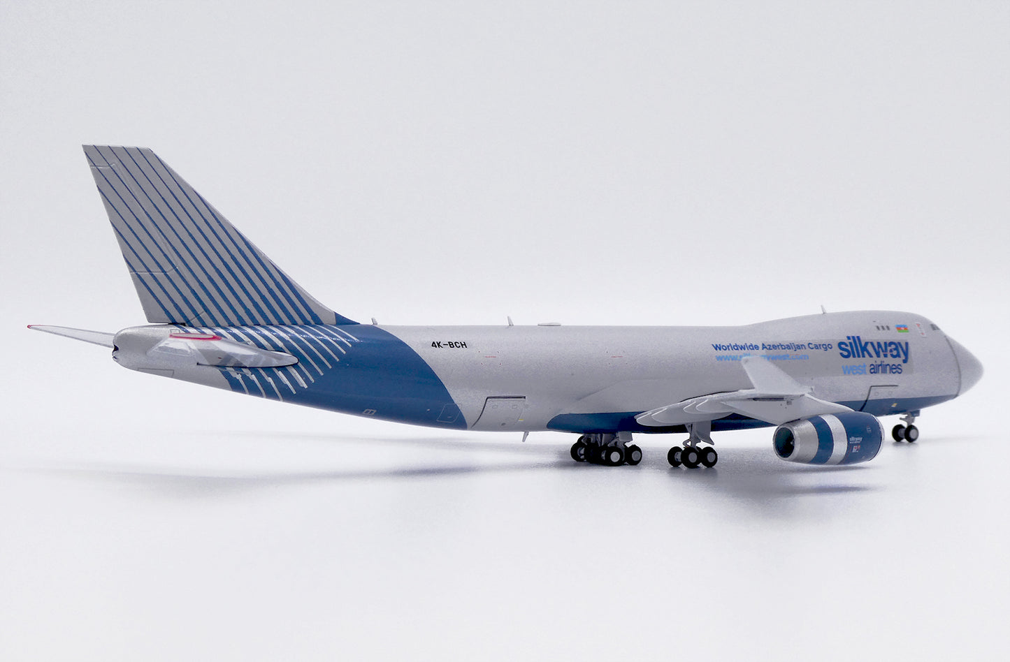 JC WINGS B747-400F SILK WAY WEST AIRLINES (INTERACTIVE SERIES) REG: 4K-BCH