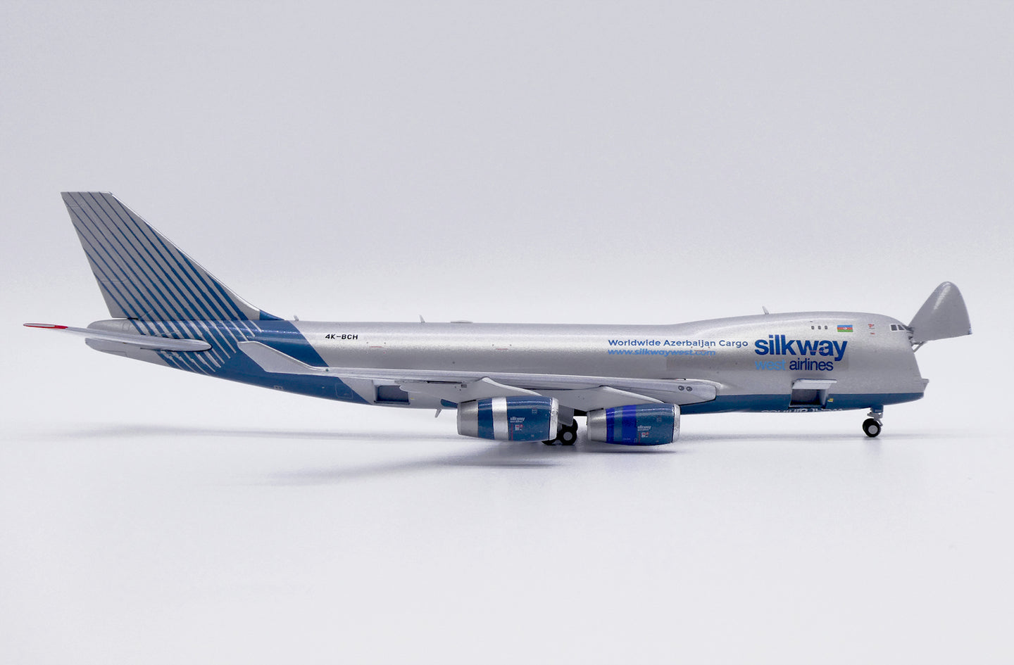 JC WINGS B747-400F SILK WAY WEST AIRLINES (INTERACTIVE SERIES) REG: 4K-BCH