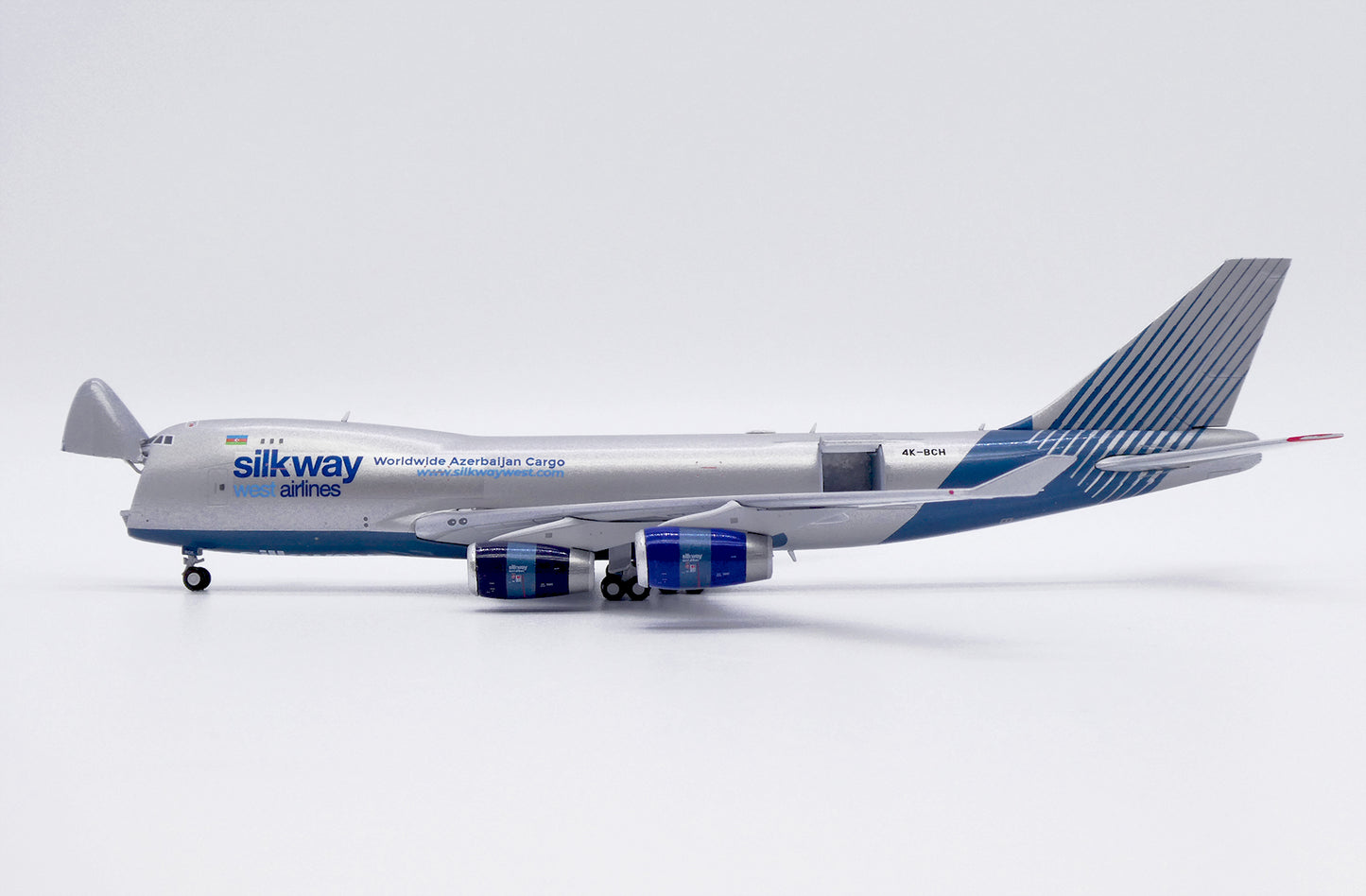 JC WINGS B747-400F SILK WAY WEST AIRLINES (INTERACTIVE SERIES) REG: 4K-BCH