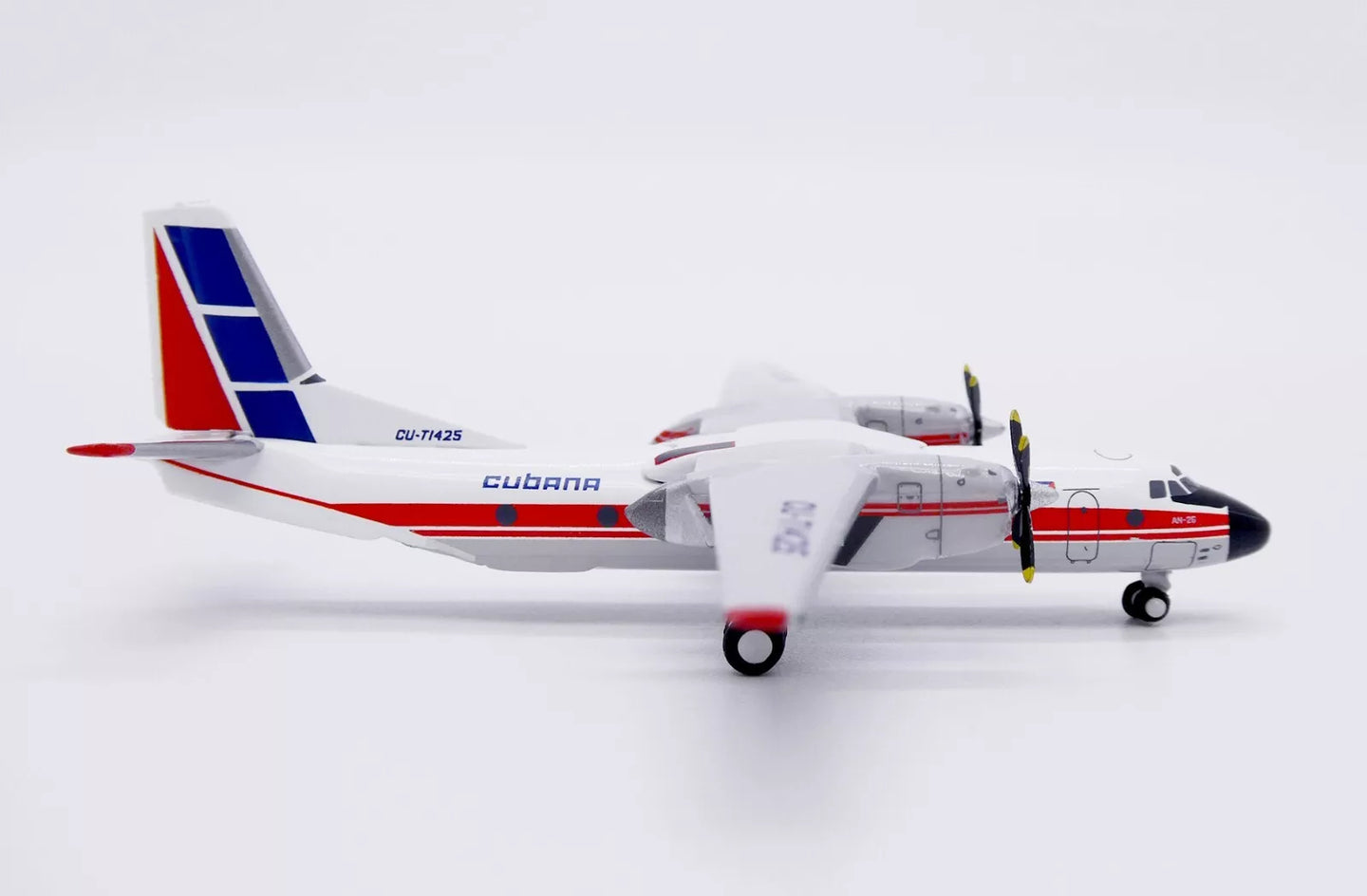 JC WINGS ANTONOV AN-26 CUBANA REG: CU-T1425