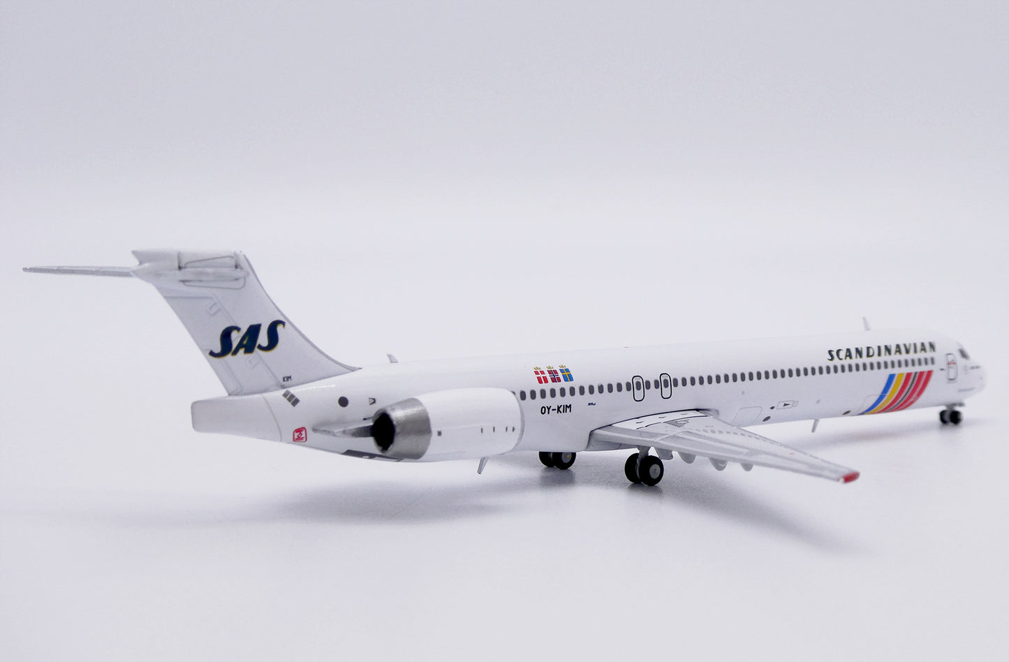 JC WINGS MD-90 SCANDINAVIAN AIRLINES (SAS) REG: OY-KIM