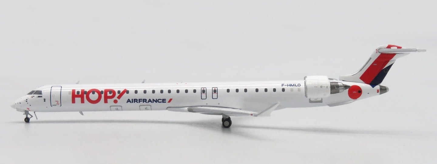 JC WINGS CRJ-1000EL HOP (AIR FRANCE) REG: F-HMLO