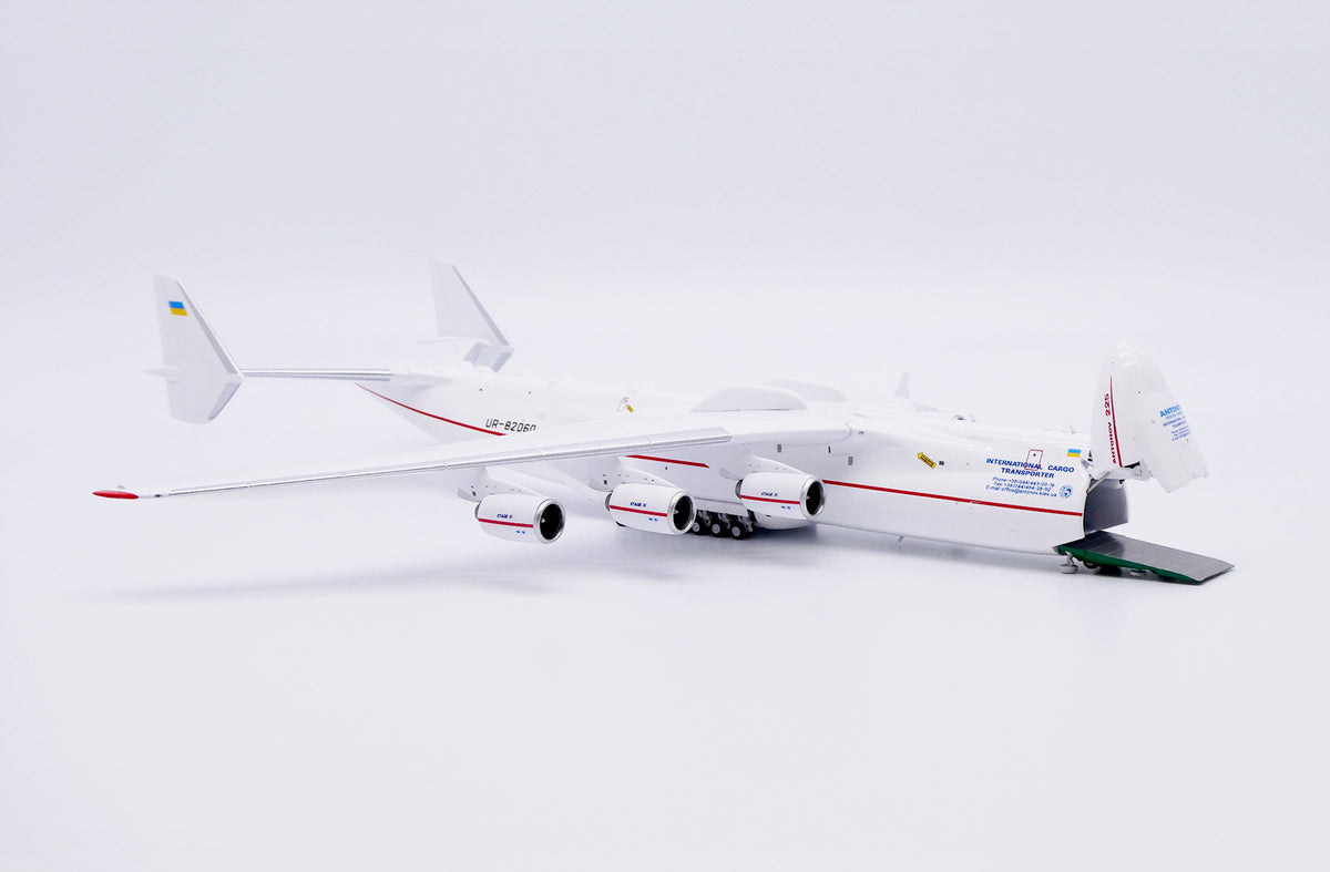 JC WINGS AN-225 ANTONOV DESIGN BUREAU "RED STRIPE" (INTERACTIVE SERIES) REG: UR-82060