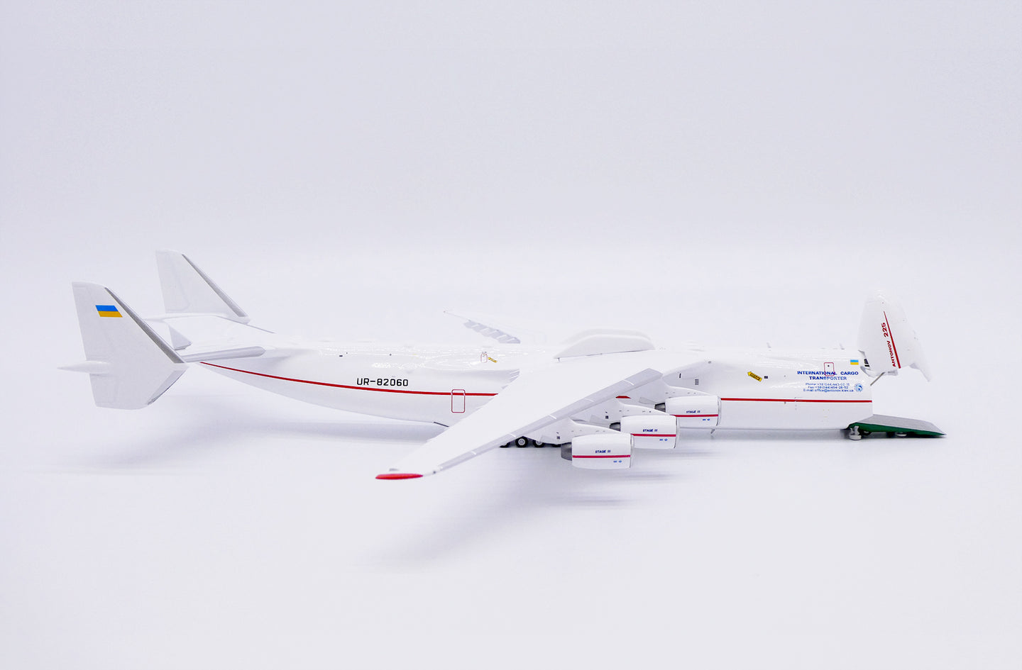JC WINGS AN-225 ANTONOV DESIGN BUREAU "RED STRIPE" (INTERACTIVE SERIES) REG: UR-82060