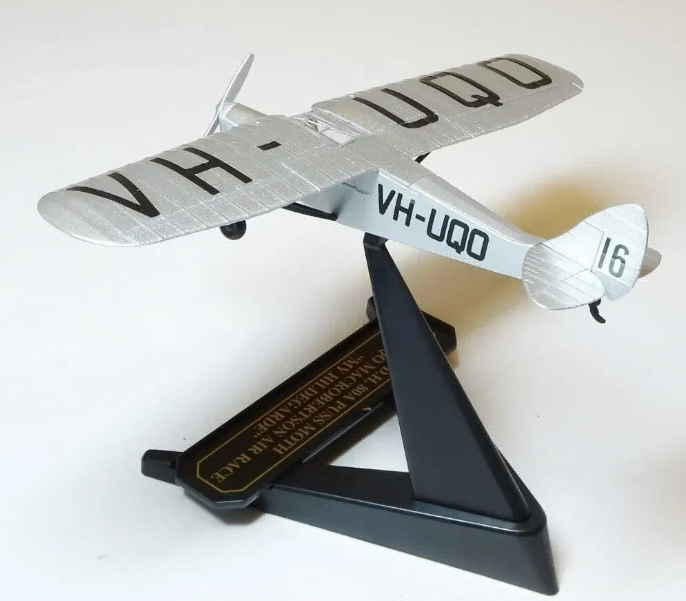 OXFORD DIECAST DH80A PUSS MOTH VH-UQO