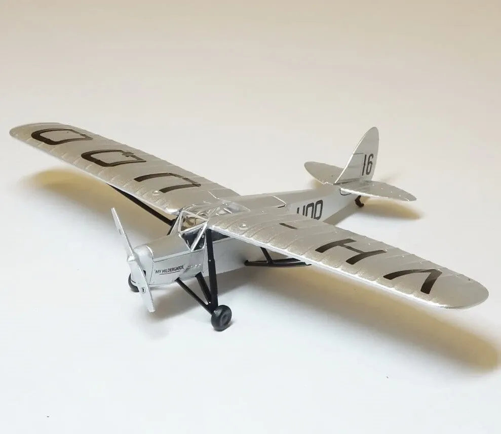 OXFORD DIECAST DH80A PUSS MOTH VH-UQO
