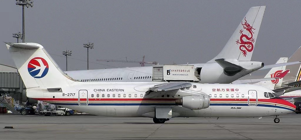 JC WINGS BAE 146-300 CHINA EASTERN REG:B-2717