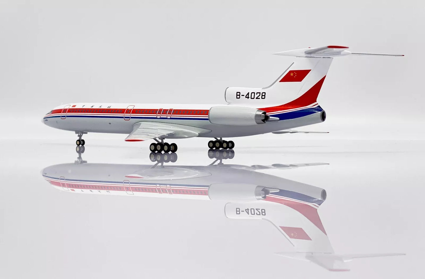 JC WINGS JCP2000402 TU-154M CHINA AIR FORCE REG:B-4028