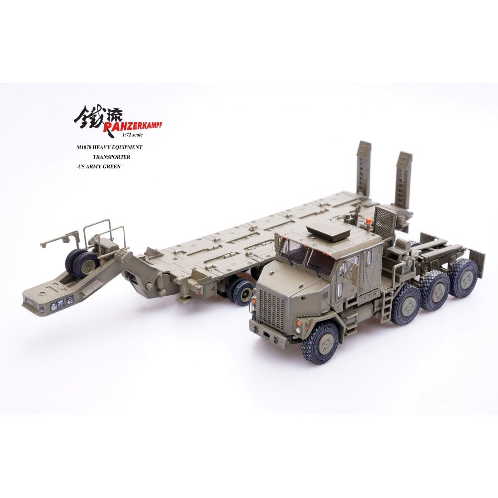 PANZERKAMPF M1070 US ARMY GREEN