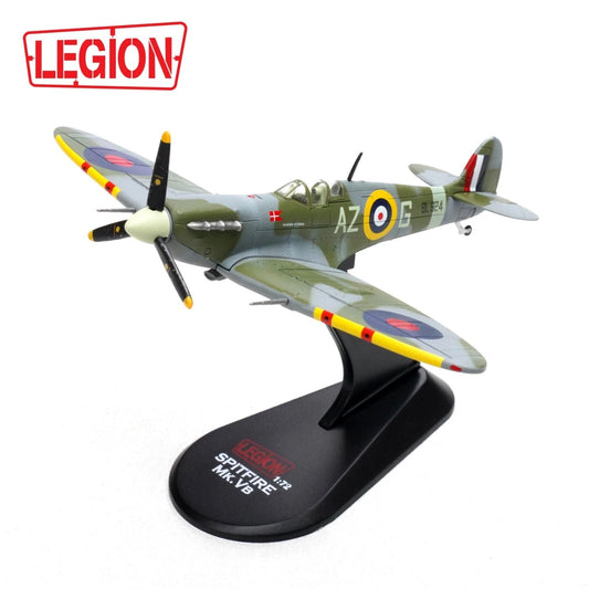 PANZERKAMPF SUPERMARINE SPITFIRE MKVB BL924/AZ-G 234 SQN RAF FLOWN BY P/O AXEL A.SVENDSEN TANGMERE 1942