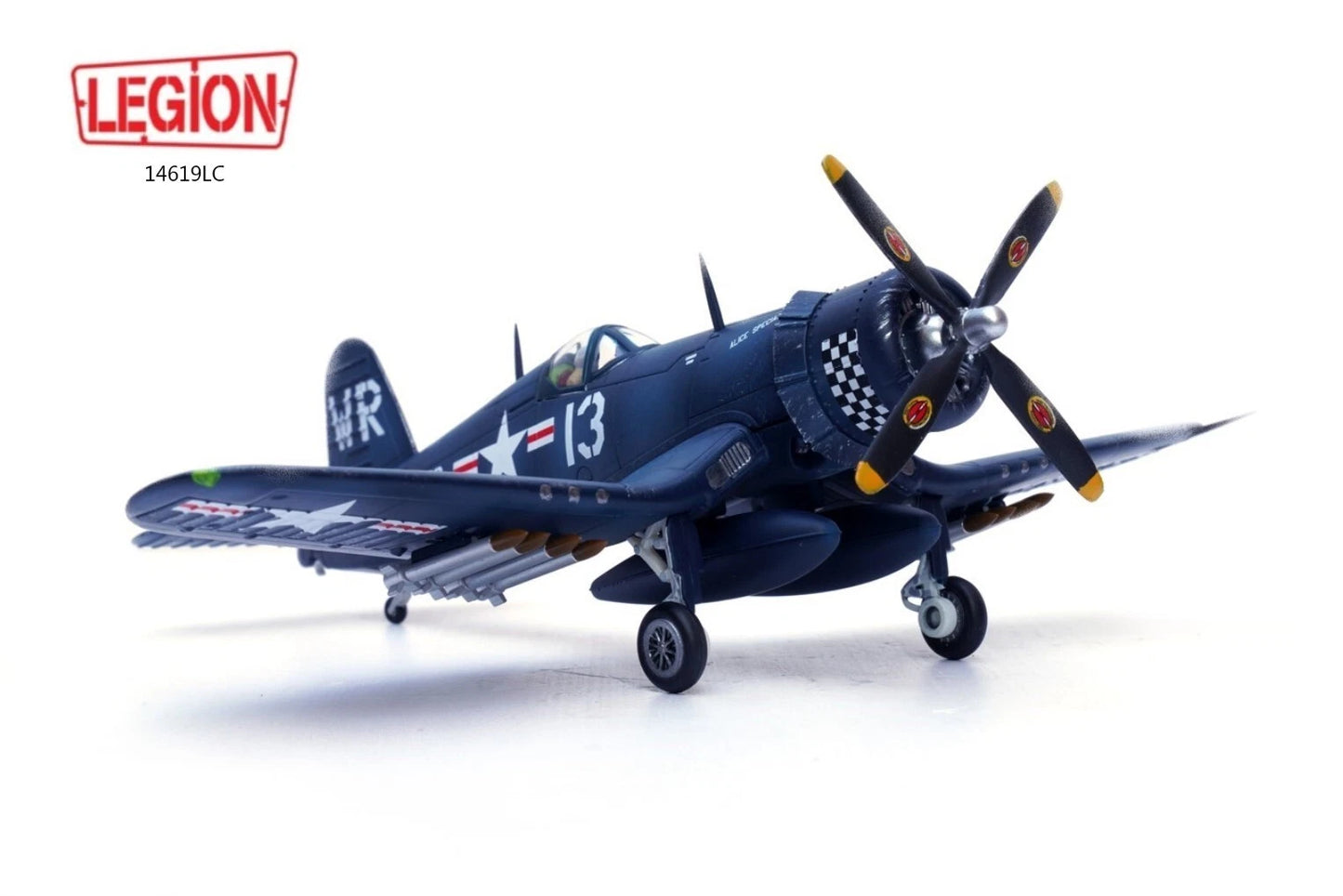 PANZERKAMPF F4U-4 CORSAIR USNAVY BU.NR. 97208 WR-13 OF VMA-312 USS BATAAN 1952