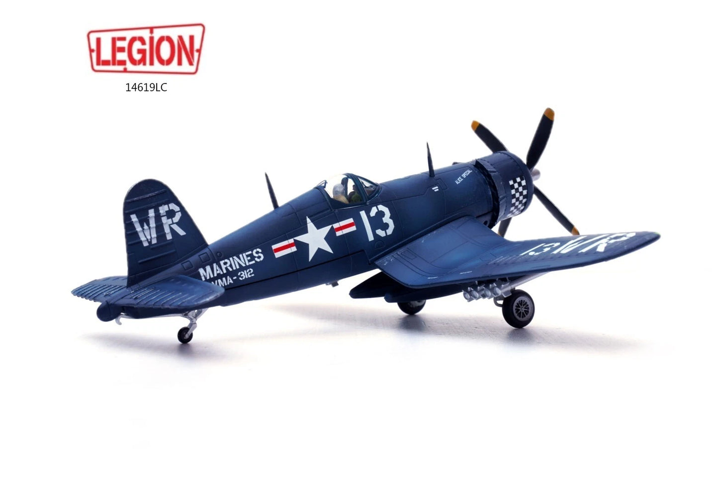 PANZERKAMPF F4U-4 CORSAIR USNAVY BU.NR. 97208 WR-13 OF VMA-312 USS BATAAN 1952