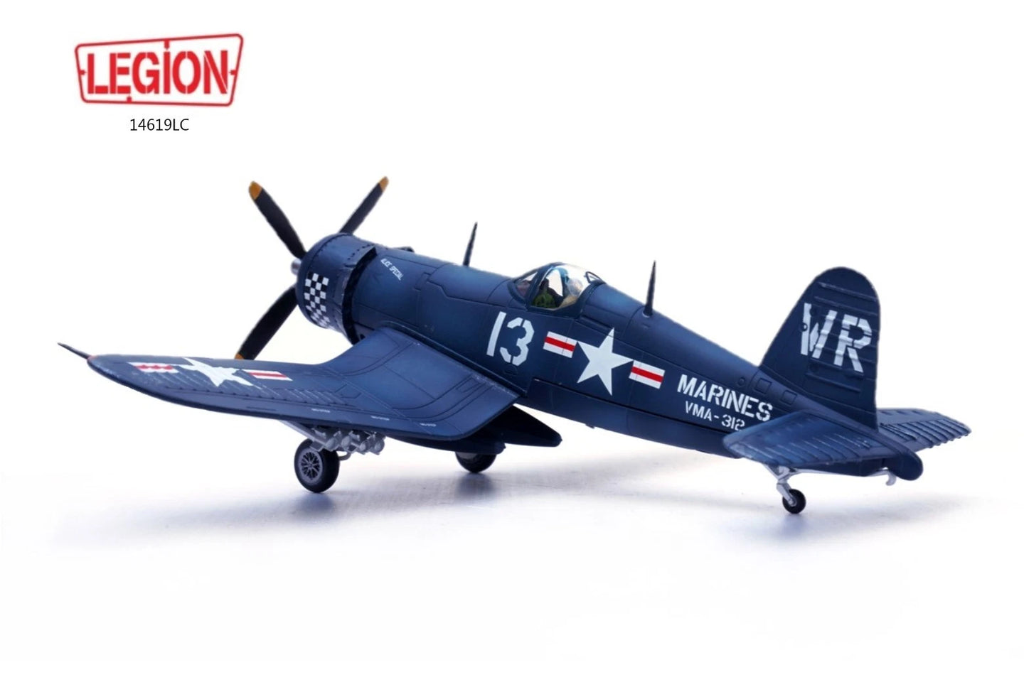PANZERKAMPF F4U-4 CORSAIR USNAVY BU.NR. 97208 WR-13 OF VMA-312 USS BATAAN 1952