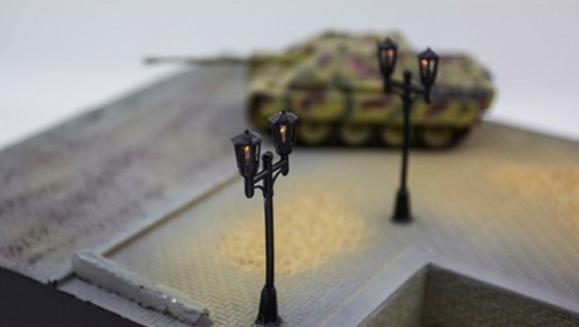 PRECISION MODEL ART MALINAVA COUNTER ATTACK DIORAMA