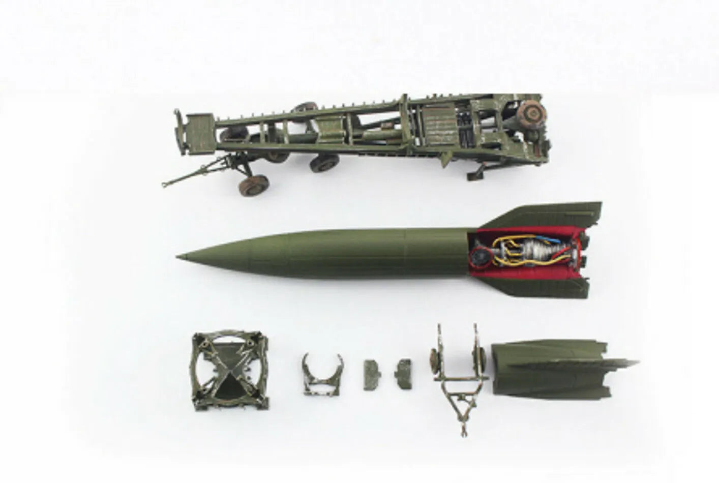 PRECISION MODEL ART V2 ROCKET GERMAN ARMY + LAUNCH TRAILER