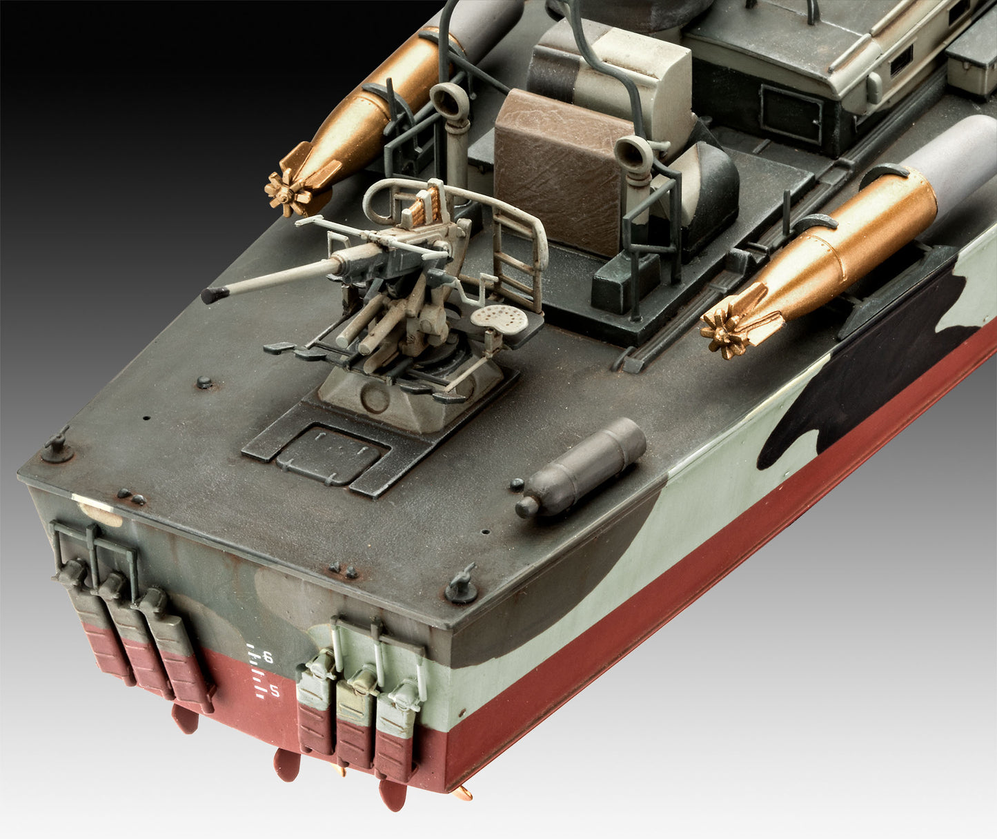 REVELL PATROL TORPEDO BOAT (PLASTIC KIT)