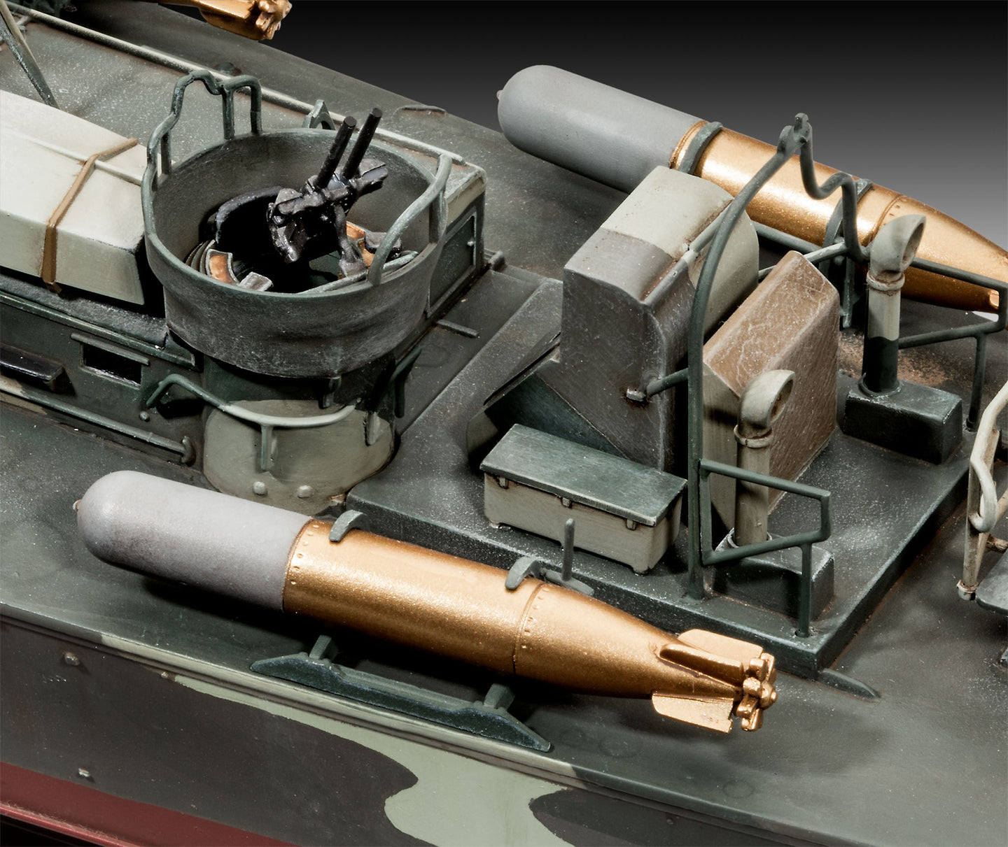 REVELL PATROL TORPEDO BOAT (PLASTIC KIT)