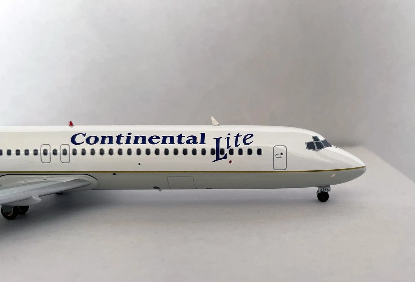 RETRO MODELS DC-9-30 CONTINENTAL LITE REG: N18563