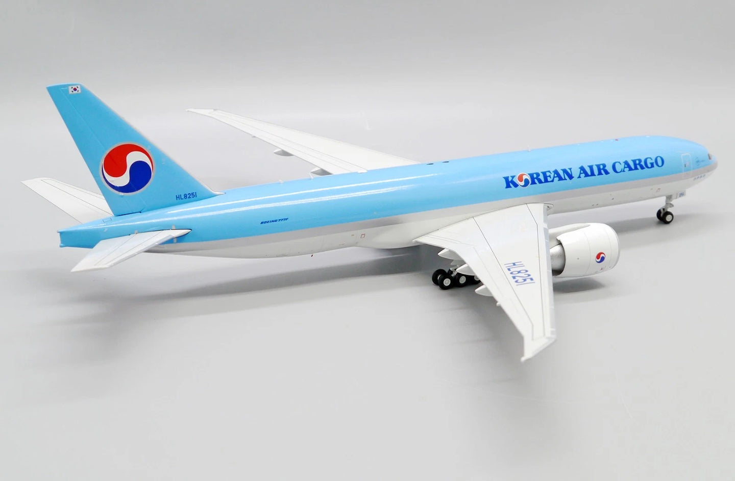 JC WINGS B777F KOREAN AIR CARGO REG: HL8251