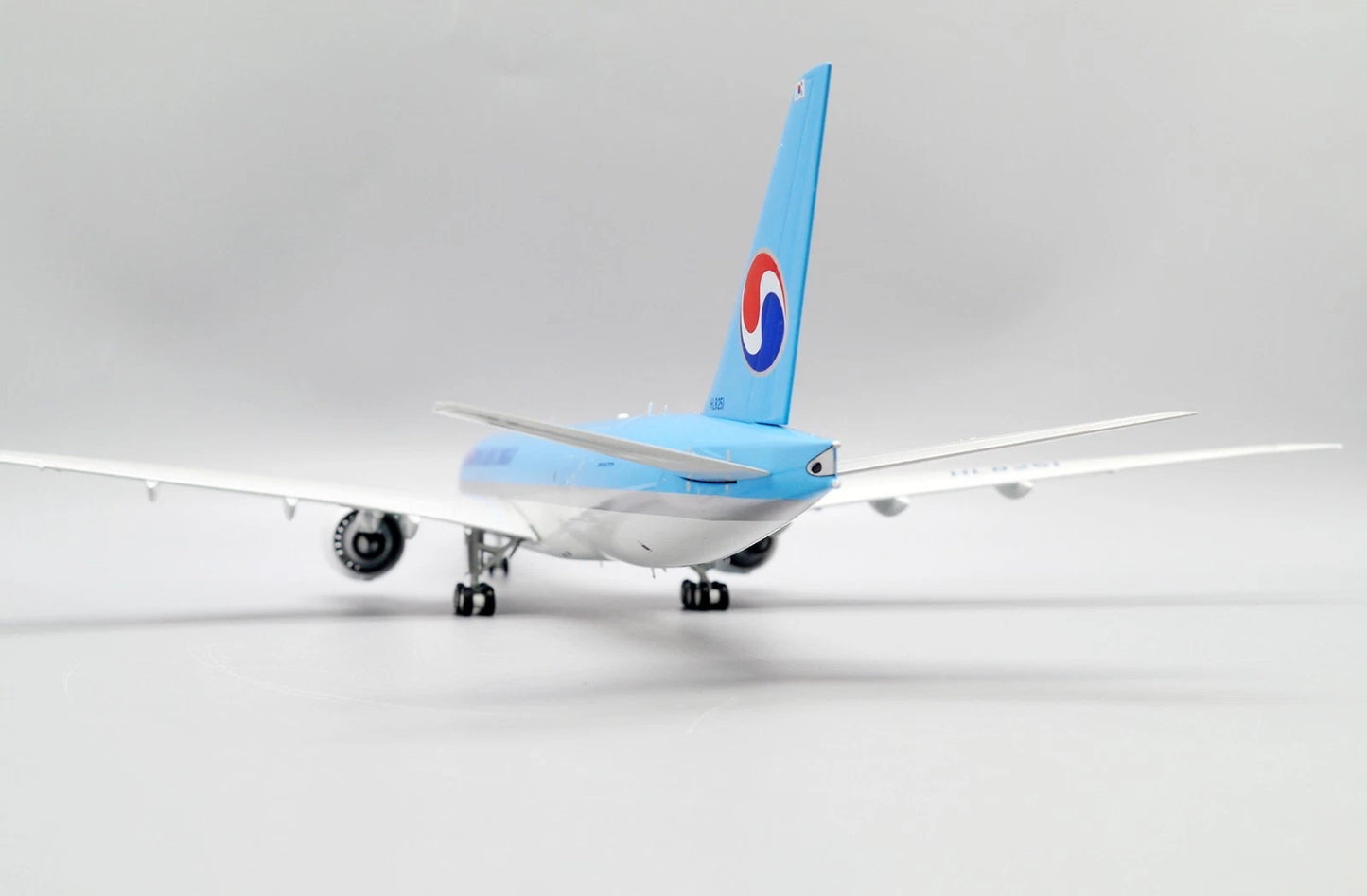 JC WINGS B777F KOREAN AIR CARGO REG: HL8251