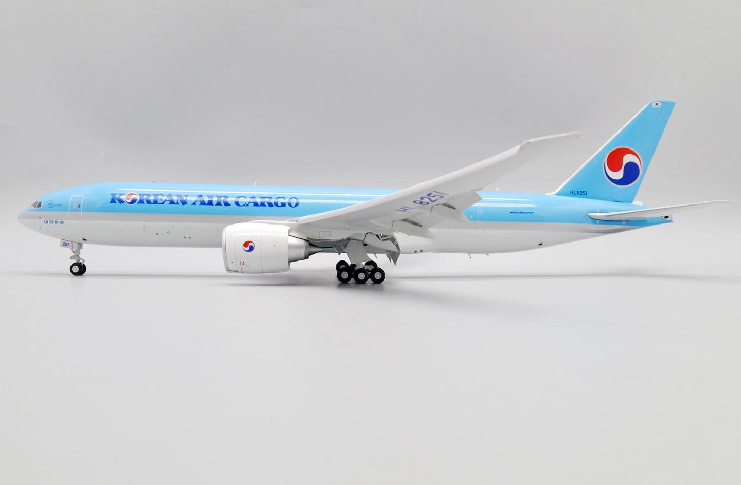 JC WINGS B777F KOREAN AIR CARGO REG: HL8251