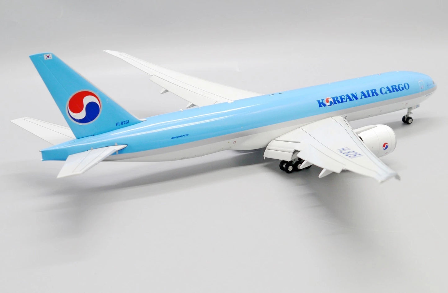 JC WINGS B777F KOREAN AIR CARGO REG: HL8251