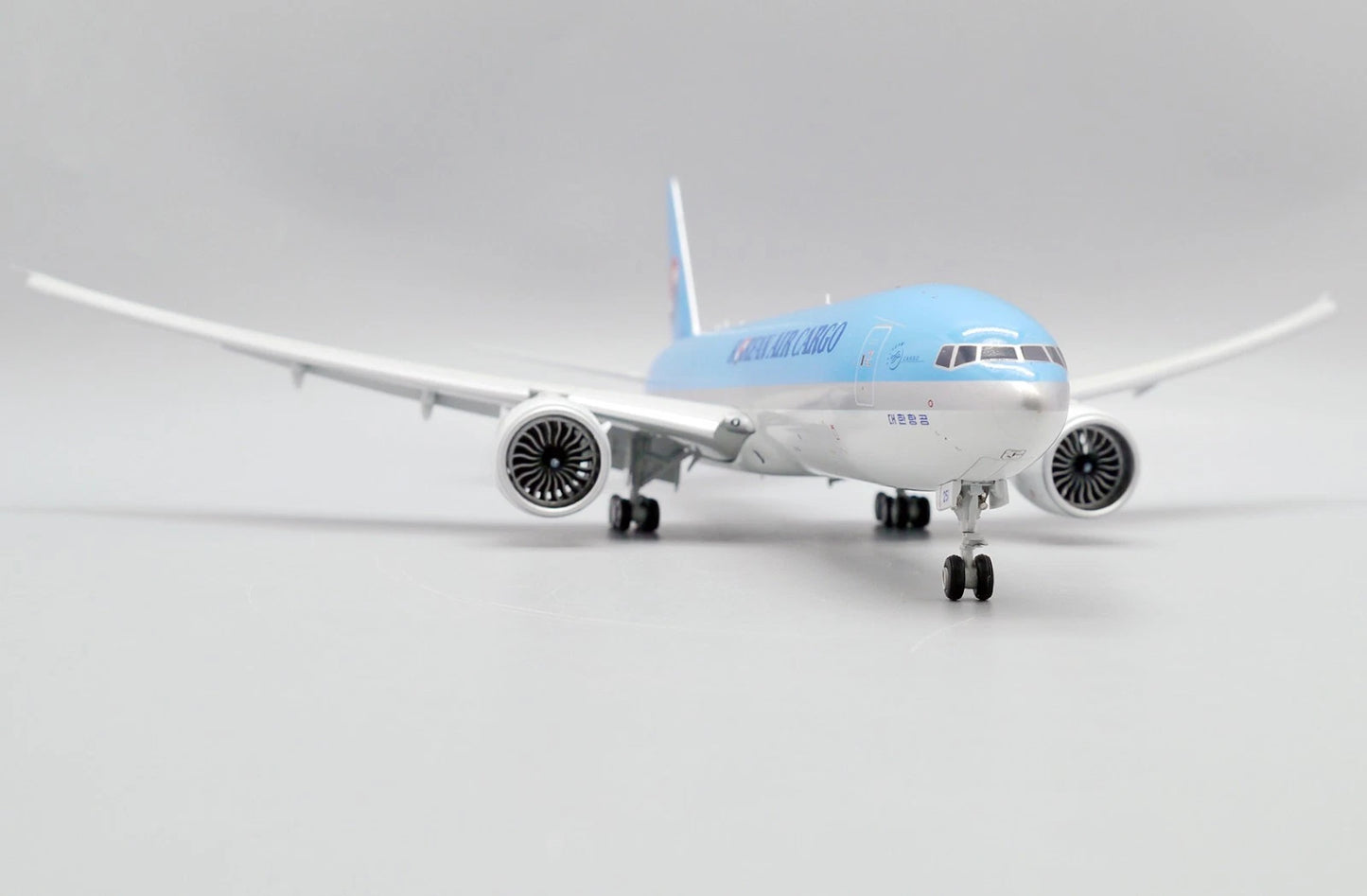 JC WINGS B777F KOREAN AIR CARGO REG: HL8251